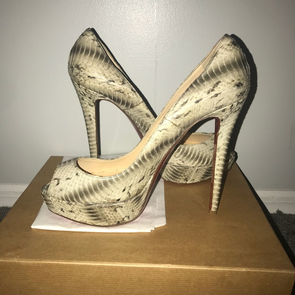 Christian Louboutin 👠